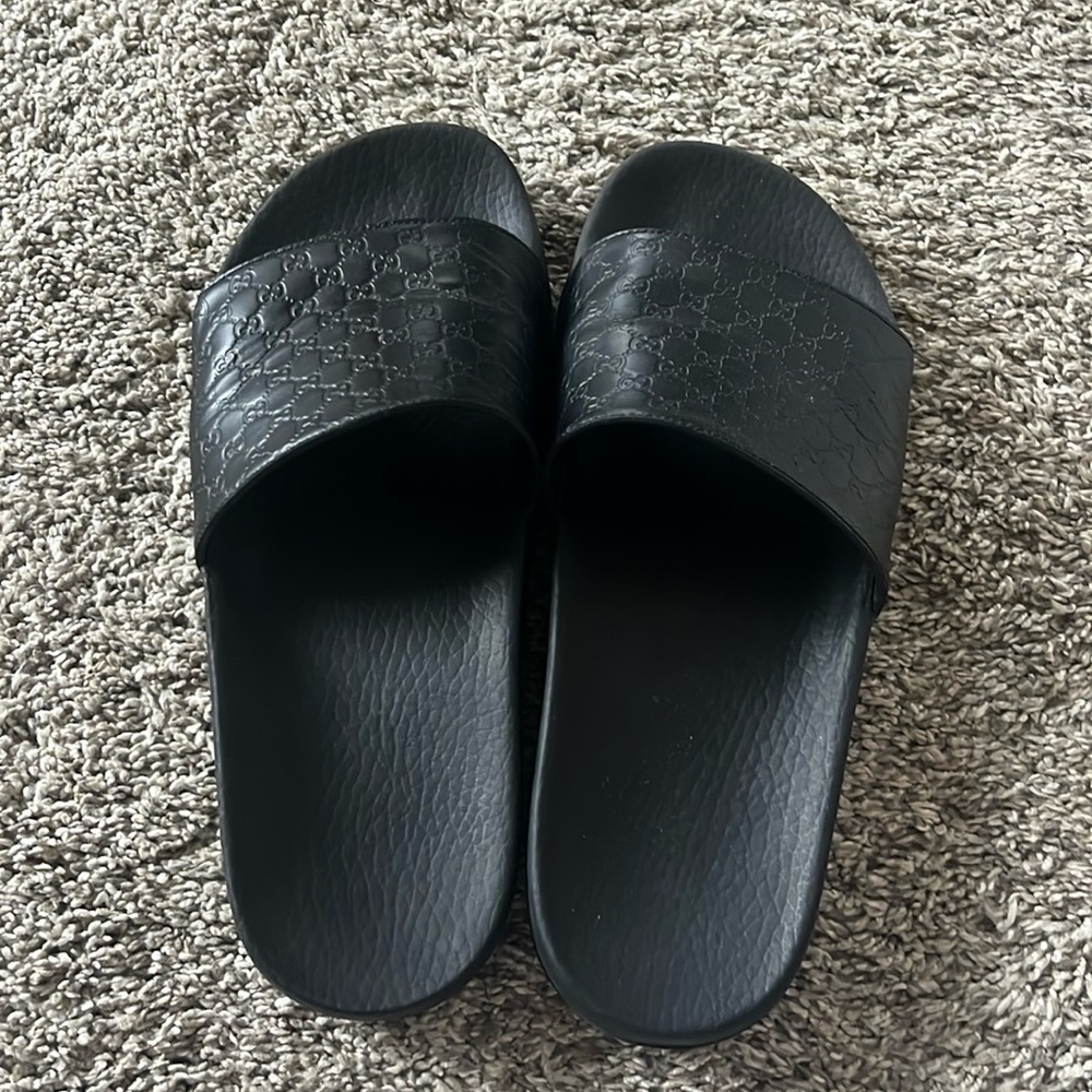 gucci slides